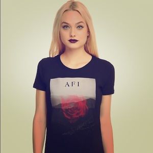 AFI disappearing rose T-shirt